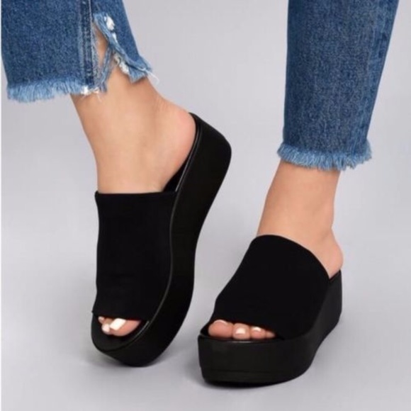steve madden stretch sandals